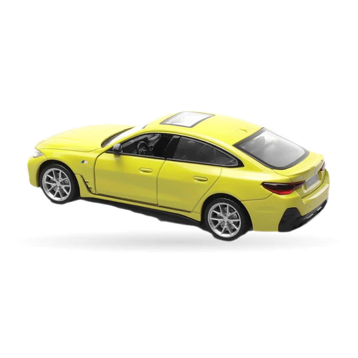 1:34 BMW i4 M50