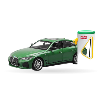 1:34 BMW i4 M50