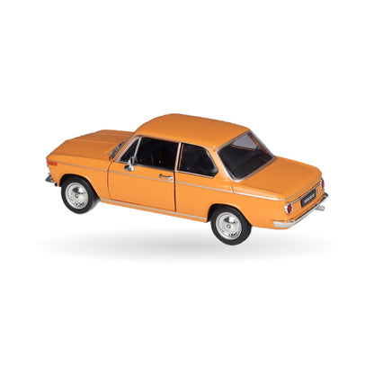 BMW 2002 Ti die-cast model, detail view 2