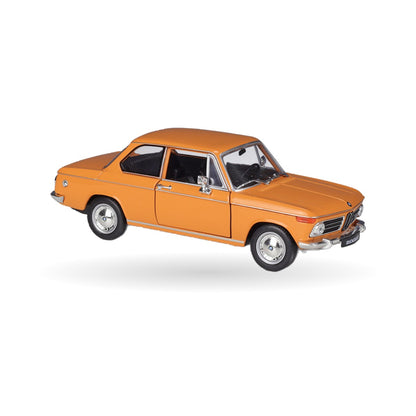 BMW 2002 Ti die-cast model, detail view 3