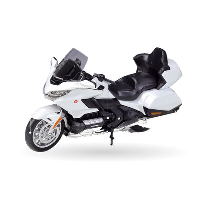 Honda Gold Wing (2020) die-cast model, detail view 1