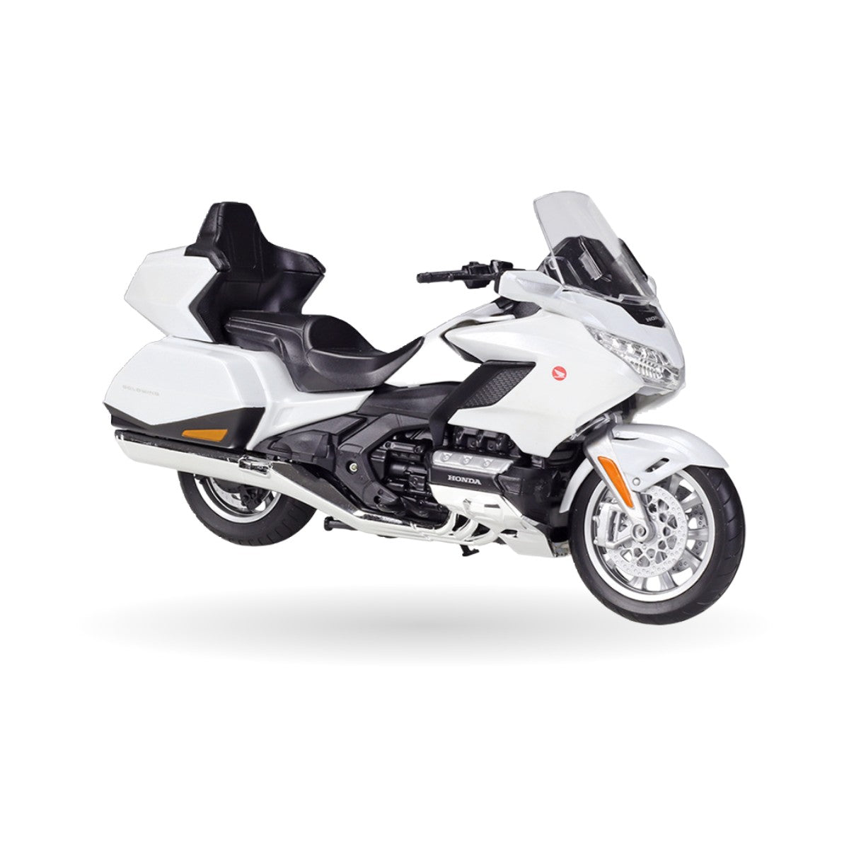 Honda Gold Wing (2020) die-cast model, detail view 4