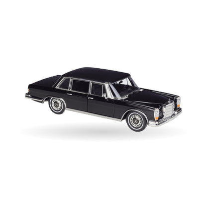 1963 Mercedes-Benz 600 die-cast model, detail view 3