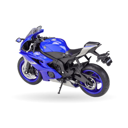 Yamaha YZF-R6 (2020) die-cast model, detail view 3